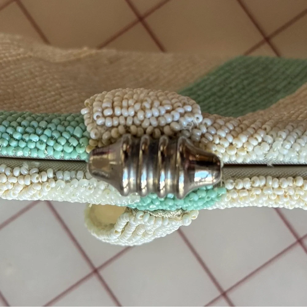 Vintage 1930s Beaded Bag Handmade in Belgium with Strap - Picture 10 of 12